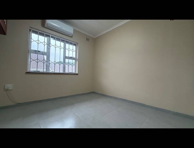 2 BEDROOM DUPLEX RENTED IN ESSENWOOD